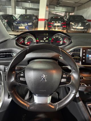 Peugeot 308 SW Style 1.2 PureTech 130 S&S EAT6