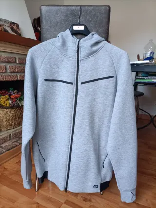 Chándal gris marca Silver Talla L