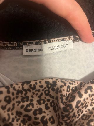 Camiseta Bershka animal print