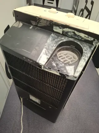 Aire Acondicionado Ufesa 85x46cm