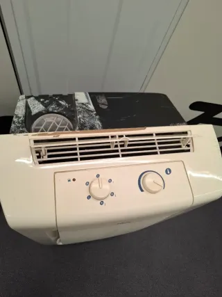 Aire Acondicionado Ufesa 85x46cm