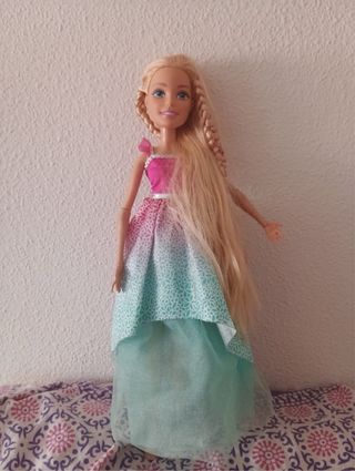 Barbie grande vestido rosa y turquesa