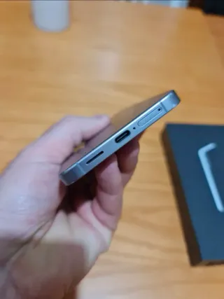 Samsung Galaxy S25+ Gris con Factura