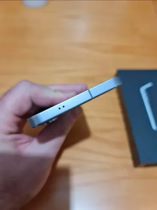 Samsung Galaxy S25+ Gris con Factura