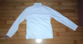 Maglione cozy bianco con stella blu