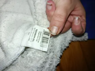 Maglione cozy bianco con stella blu