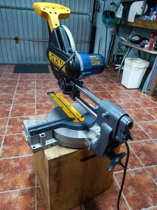 Ingletadora Dewalt DW708-QS