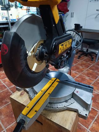 Ingletadora Dewalt DW708-QS