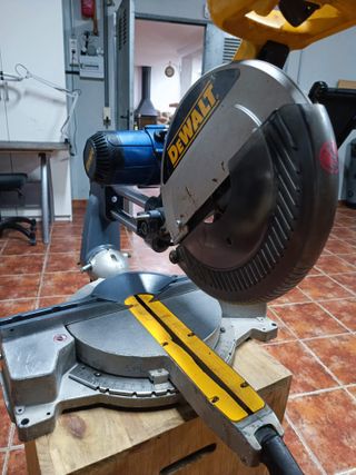 Ingletadora Dewalt DW708-QS