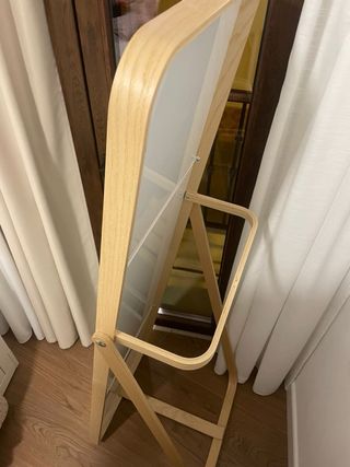 Espejo de pie IKEA IKORNNES
