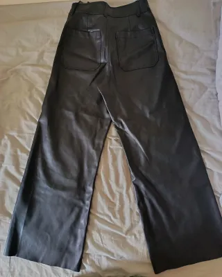 Pantalón ancho cuero mujer