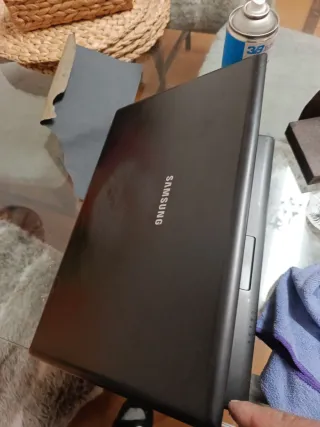 Ordenador portátil Samsung sin batería