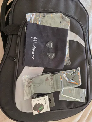 Guitarra Acústica Alvarez Negra