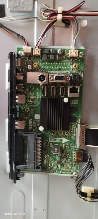 Piezas TV SABA S49UHD17 Pantalla Rota