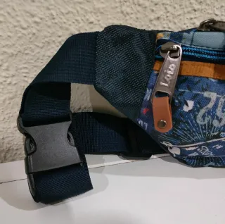 Riñonera Lois Azul Multicolor