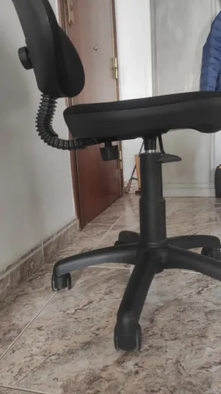 Silla de escritorio negra