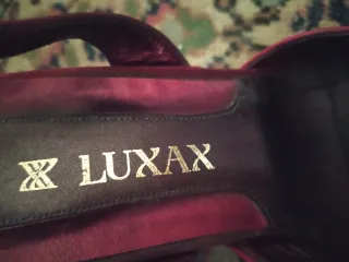 ZAPATOS DE LUXAX