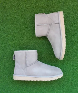 Botas UGG grises nuevas