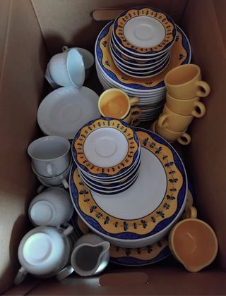 Juego de vajilla de cerámica.