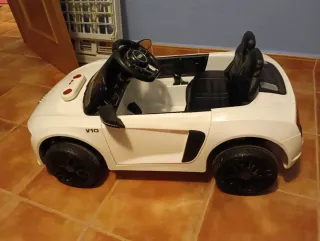 Coche Batería Audi R8 Spyder Blanco
