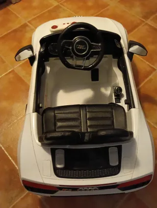 Coche Batería Audi R8 Spyder Blanco