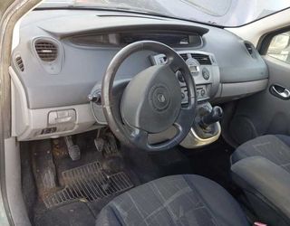 Paragolpes del renault 468525 scenic authentique