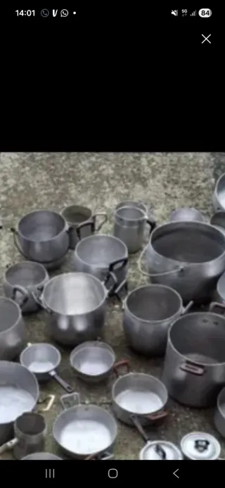 3 pentole in metallo con manico