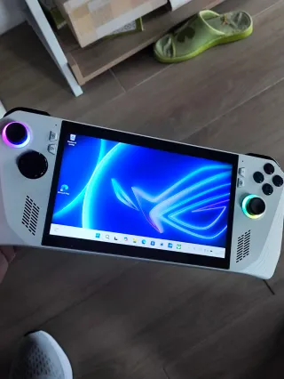 Asus ROG Ally Z1 Extreme + SSD 2TB Corsair