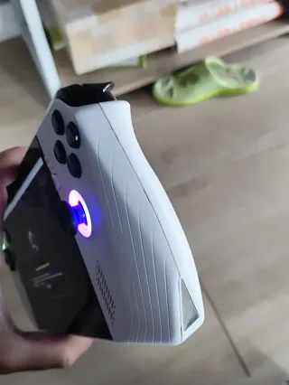 Asus ROG Ally Z1 Extreme + SSD 2TB Corsair