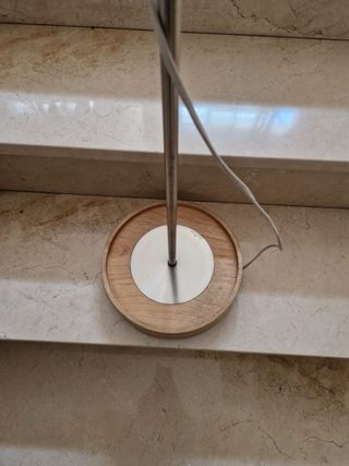 Lámpara de pie moderna