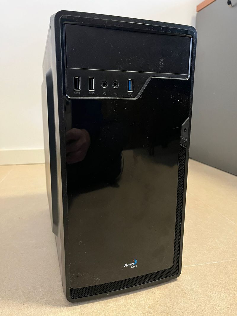 PC Ryzen 5 2400G 8GB RAM 1TB HDD + 240GB NVME afbeelding 2