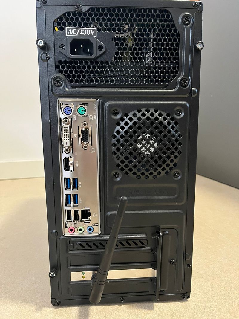 PC Ryzen 5 2400G 8GB RAM 1TB HDD + 240GB NVME afbeelding 3