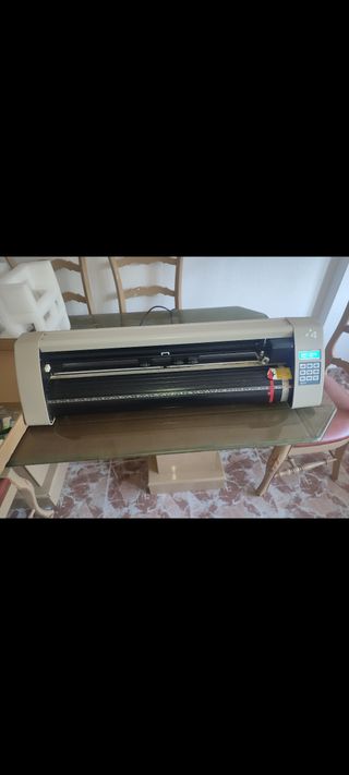 Ploter de Corte Refine EH721 completo.