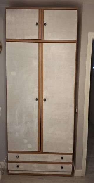 Armario madera altillo y cajones