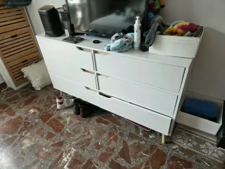 Cajonero blanco y madera