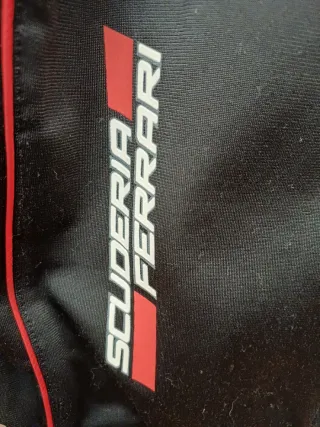 Sudadera Puma Ferrari Negra y Roja