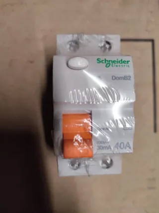 Schneider Electric DomB2 Diferencial 40A