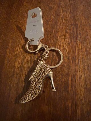 Llavero zapato tacón con pedrería