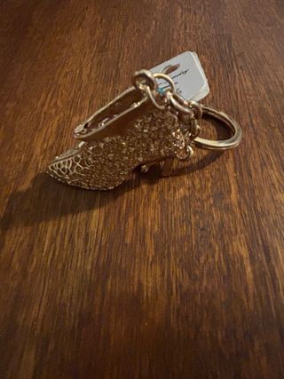 Llavero zapato tacón con pedrería