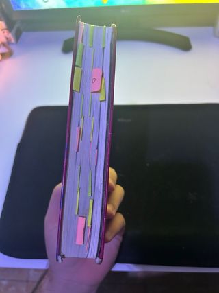 Se vende diccionario de latin. No se hacen envíos.