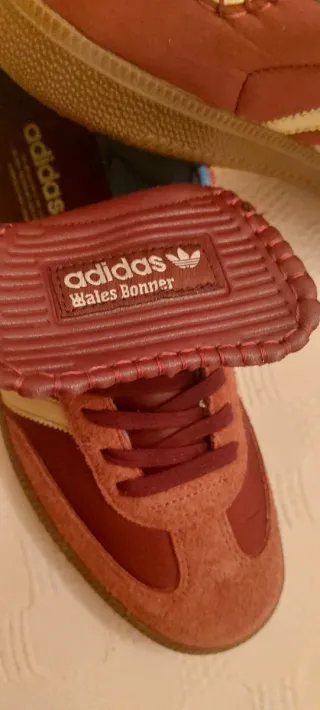 Adidas Samba LT Beige y Rojo