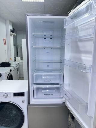 Lavadora LG y Nevera Daewoo con Garantía