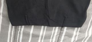 Pantalón negro tipo terciopelo corte recto