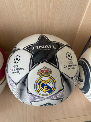 Lote 4 Palloni da Calcio: Jabulani Nike Real Madrid