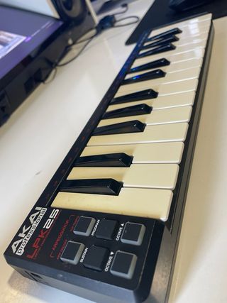 Teclado MIDI Akai LPK25 Teclado Controlador MIDI