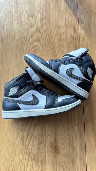Nike Air Jordan 1 Mid Panda Elephant