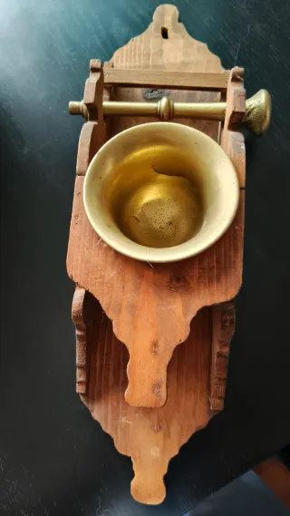 Mortero antiguo de bronce