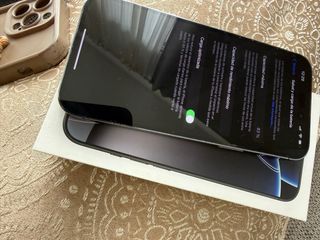 iPhone 14 Pro Max Viola Scuro