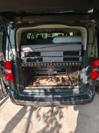 Peugeot Traveller 2017