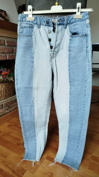 Pantalón vaquero Pull&Bear bicolor Talla S